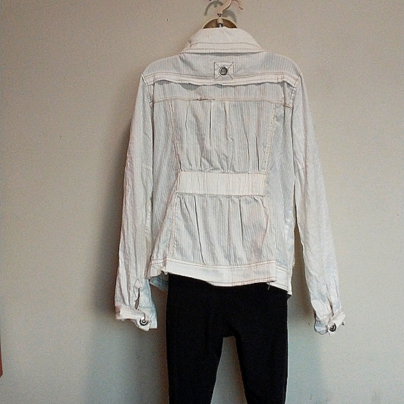 XL White Asymmetrical Zip-Up Jacket by Daytrip - Picture 10 of 15